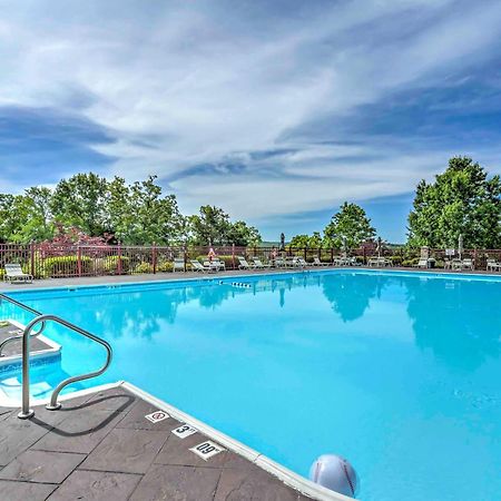 Ground-Floor Branson Condo With Community Perks エクステリア 写真