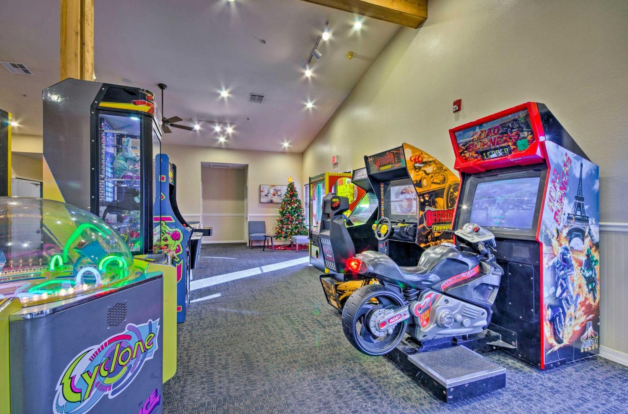 Ground-Floor Branson Condo With Community Perks エクステリア 写真